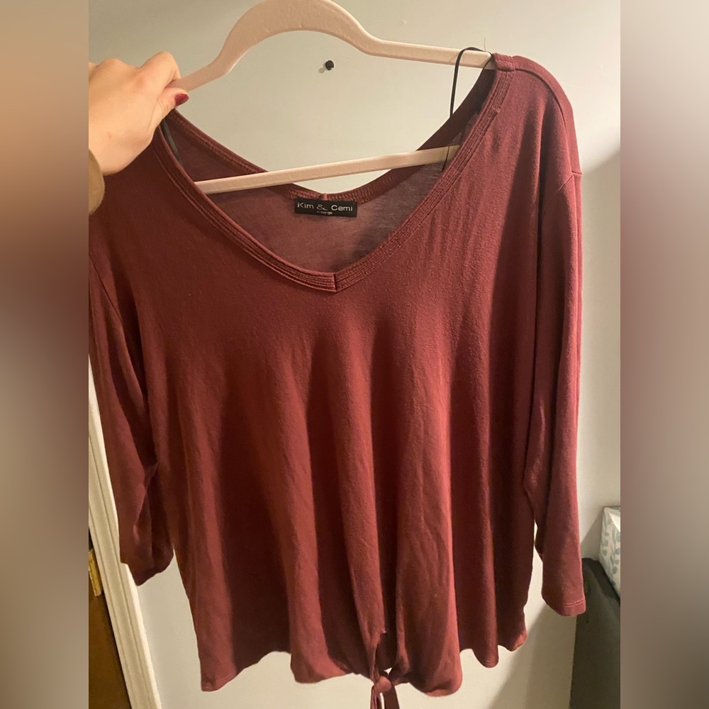 Womens shirt (only worn once)